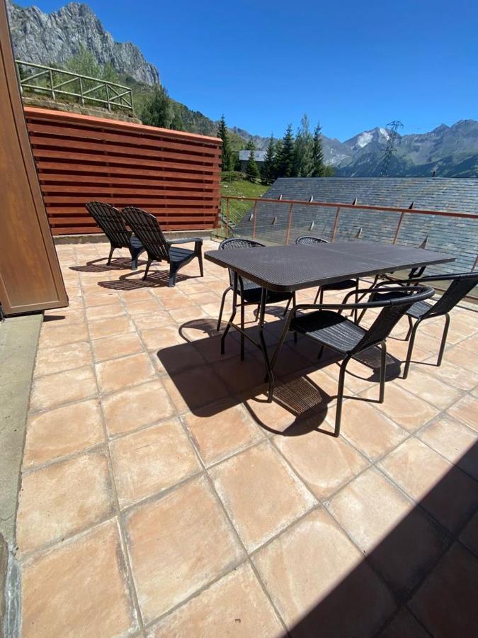 Bajo Con Terraza Y Vistas A Las Montana En Formigal Bagian luar foto